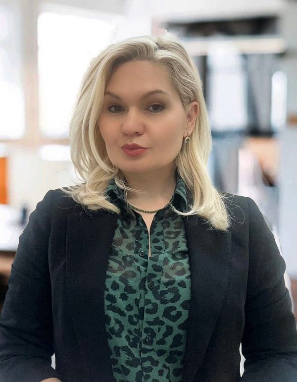 Elena Folner