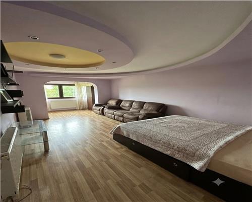 Apartament 2 camere de vanzare, decomandat, 50 mp - CUG l Planul II