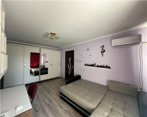 Apartament 2 camere de inchiriat, semidecomandat, etaj intermediar - Podu Ros