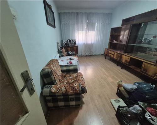 Apartament 2 camere decomandat de vanzare zona Dacia - Iasi