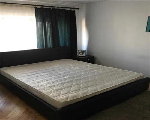 Apartament 3 camere decomandat ultracentral