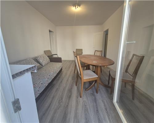 Apartament 3 camere de vanzare zona Dacia