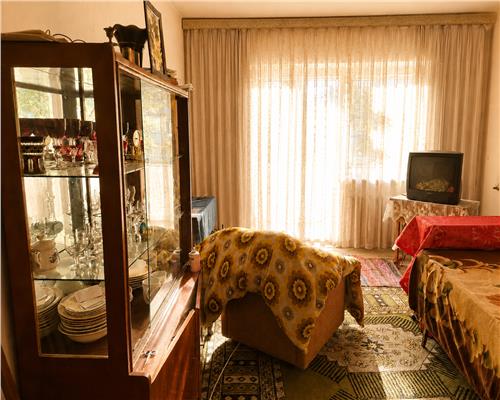 Apartamenr cu 3 camere decomandat de vanzare zona PACURARI - IASI