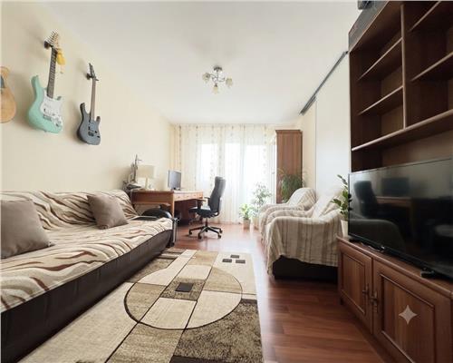 Apartament cu 2 camere | Decomandat circular | Baza 3 � vis-�-vis de Carrefour Felicia