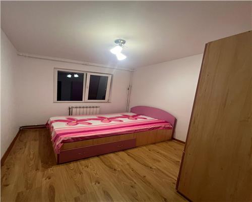 Apartament 3 camere in Alexandru cel bun