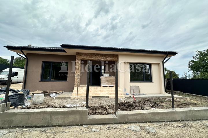 Casa/Vila plan parter 4 camere de vanzare - Tomesti – foto 3