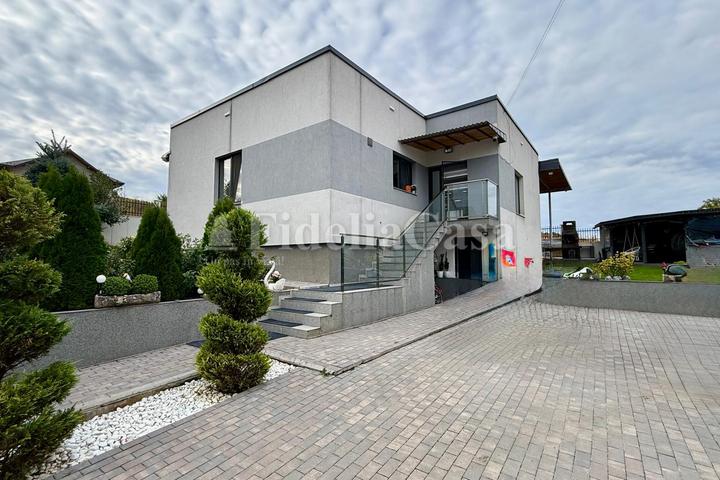Casa/vila de vanzare in Dorobant