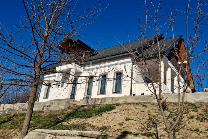 Vilă P+M de 181 mp utili în Țigănași, Jud. Iași – Teren Generos 1.730 mp, Asfalt & Curent Trifazat – foto 2