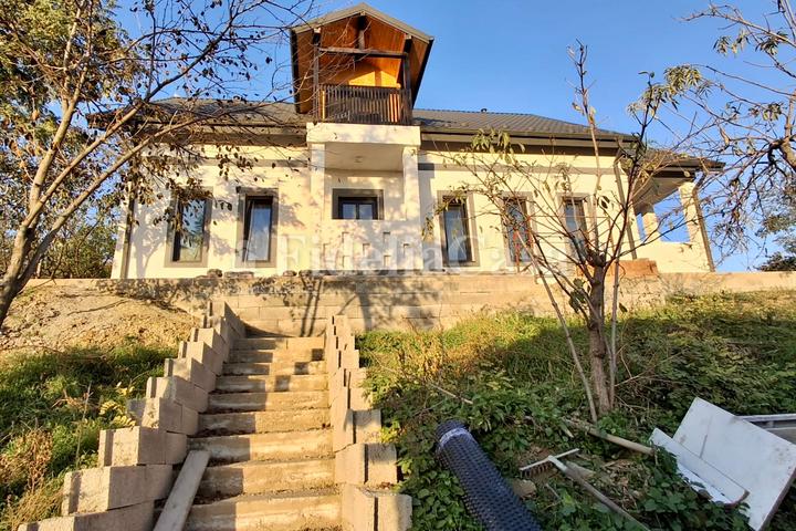 Vilă P+M de 181 mp utili în Țigănași, Jud. Iași – Teren Generos 1.730 mp, Asfalt & Curent Trifazat – foto 3