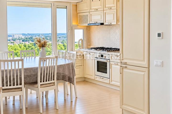 Apartament 4 camere