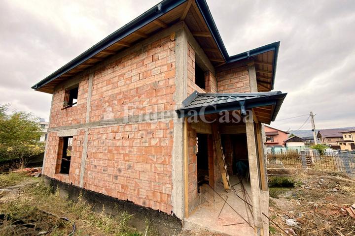 Vilă Individuală în Stadiul „La Roșu” sau „La Cheie” în Vișan, Com. Bârnova, Jud. Iași – Teren 500 mp, 4 Camere