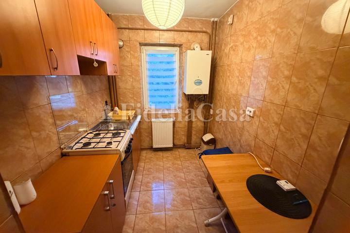 Apartament cu 3 camere Alexandru, etaj 3/4, mobilat și utilat – foto 2