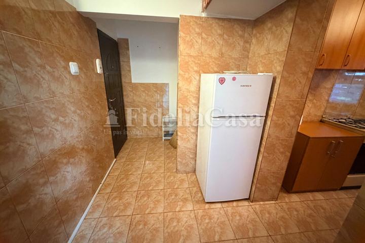 Apartament cu 3 camere Alexandru, etaj 3/4, mobilat și utilat – foto 3