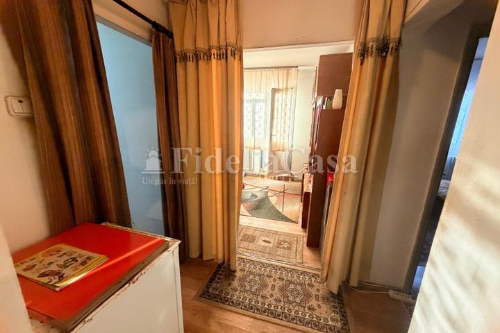 Apartament cu 3 camere decomandat Pacurari et 1 – foto 3