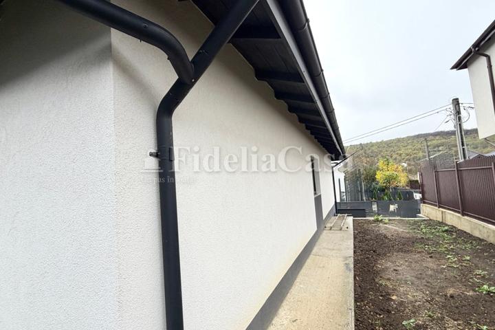 Vilă individuală pe parter (80 mp utili) în Vișan – Bârnova, Teren 400 mp, 3 Dormitoare, Finalizată & Gata de Mutare – foto 3