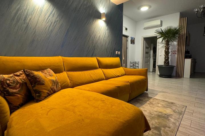 Apartament 3 camere de vanzare Pacurari