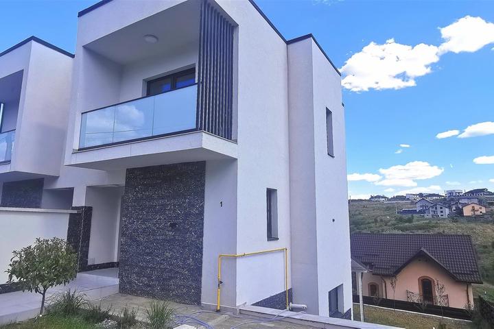 Vila de vanzare Bucium - Hlincea