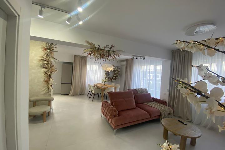 Apartament 4 camere de vanzare Tatarasi