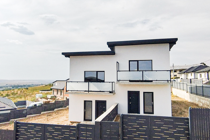 Vila de vanzare Valea Lupului