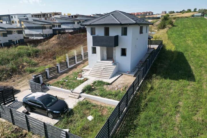 Vila de vanzare Rediu