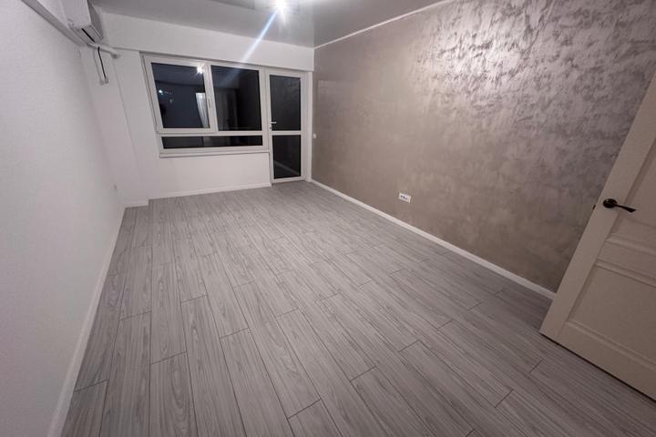 Apartament 3 camere de vanzare Valea Lupului
