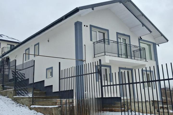 Vila de vanzare Valea Lupului