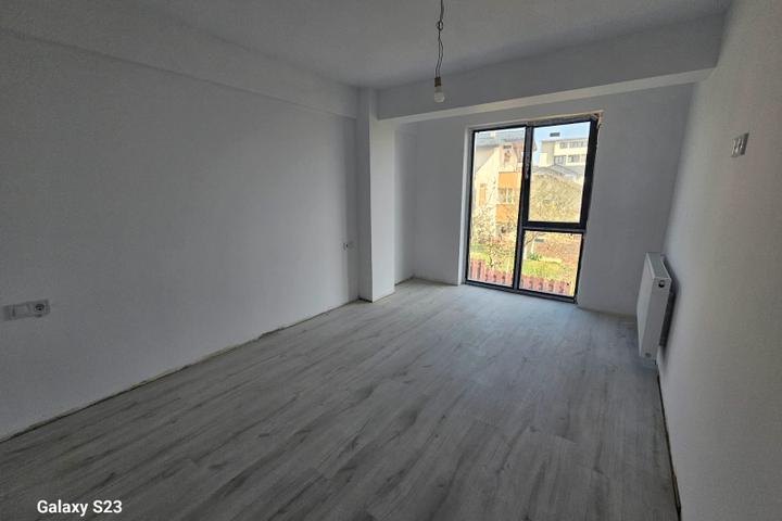 Apartament 2 camere de vanzare Frumoasa-Hlincea