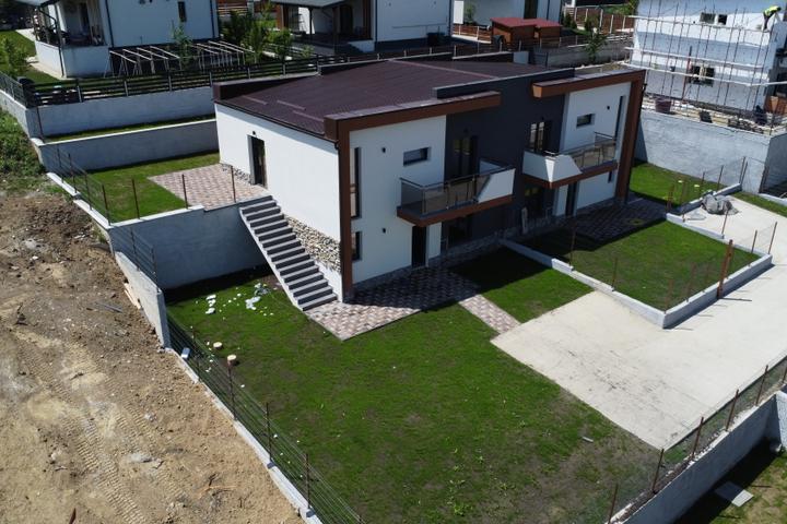 Vila de vanzare Valea Adanca