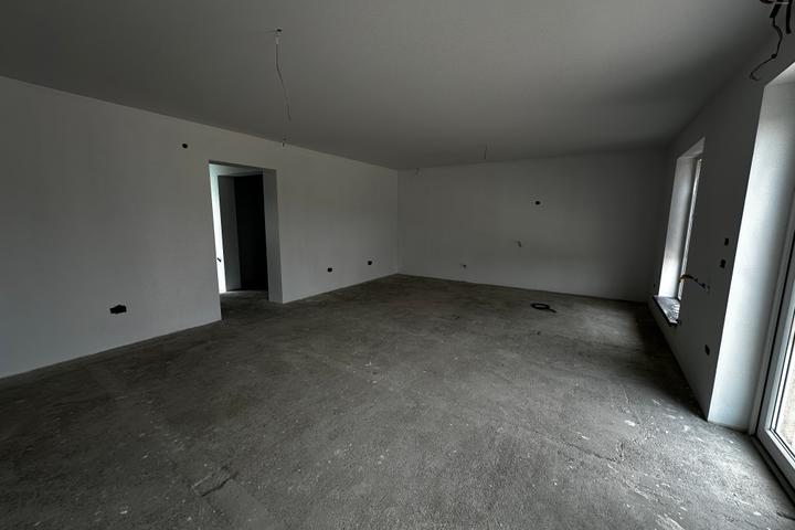 Spatiu comercial de vanzare Miroslava