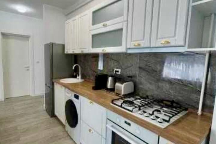 Apartament 2 camere de vanzare Centru - Sfantul Lazar