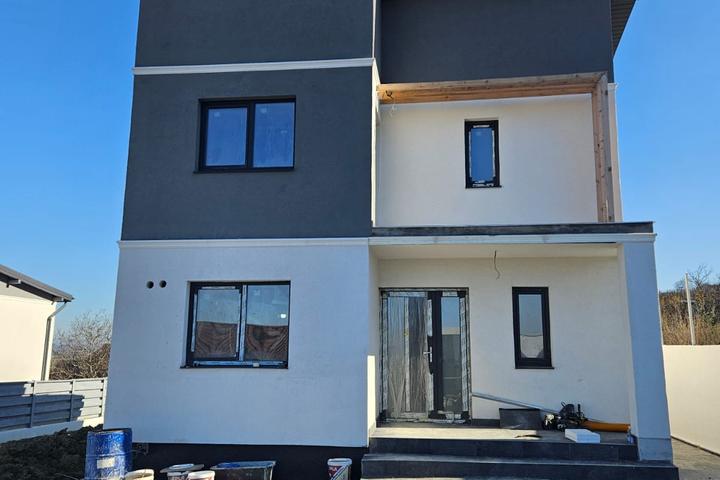 Vila 4 camere 420 mp teren - Tomesti Iasi