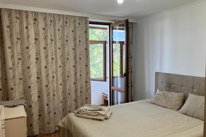 Apartament 3 camere de vanzare Podu Ros