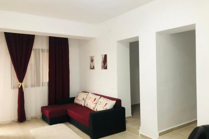 Apartament 4 camere de vanzare Bucium - Hlincea