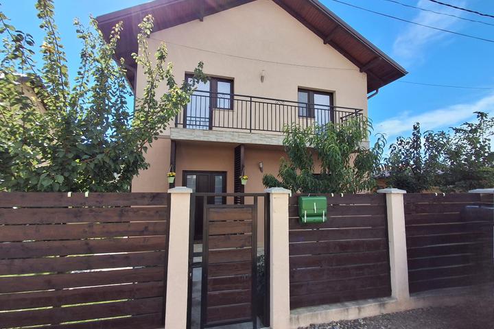 Vila de vanzare Valea Lupului