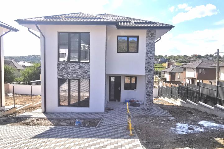Vila de vanzare Bucium
