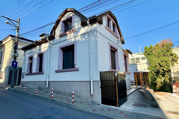 Vila de vanzare Copou