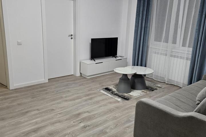 Apartament Nou 2 camere de inchiriat.