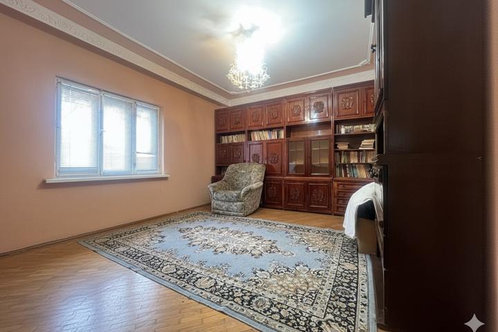 Casa cu teren de vânzare in zona Nicolina 1