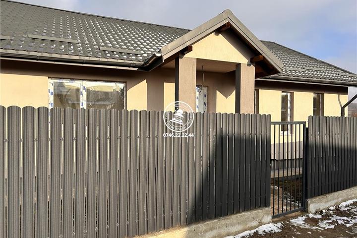 Vila cu 3 camere si 420mp teren in Lunca Cetatuii