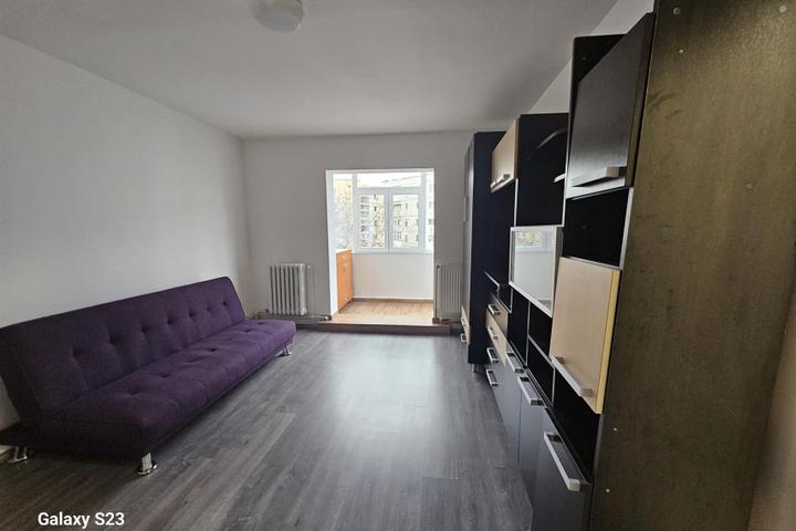 Apartament 2 camere de vanzare Baza III