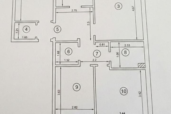 Apartament 4 camere decomandat zona Galata