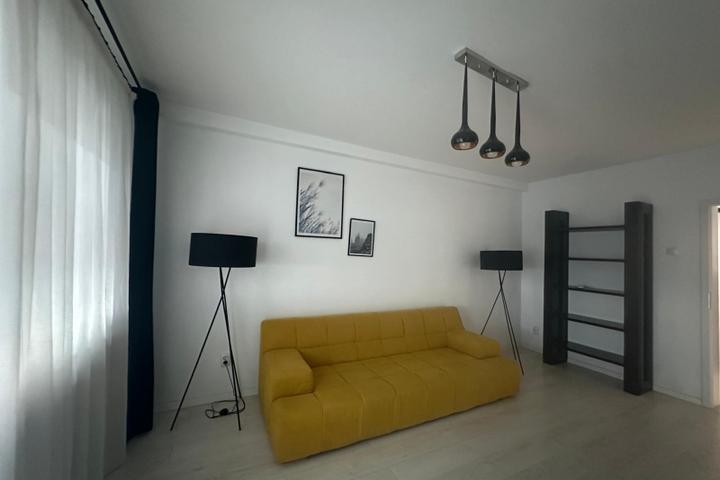 Apartament 4 camere de vanzare Copou