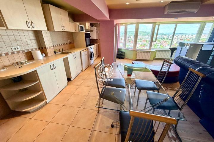 Apartament 3 camere Centru