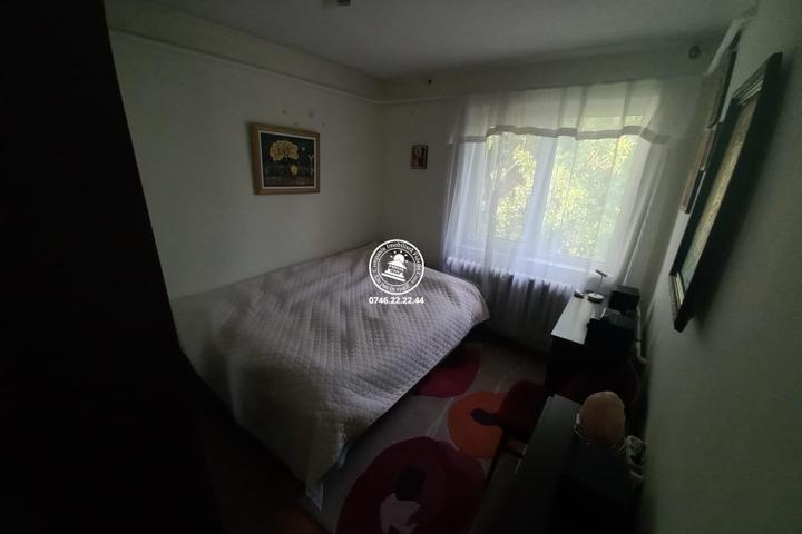 Apartament 2 camere 39 mp - Podul de Piatra