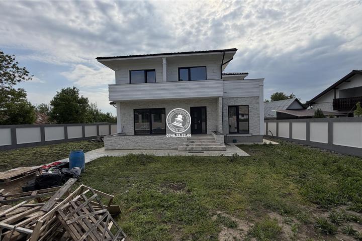 Case - Vile de vanzare zona Aroneanu