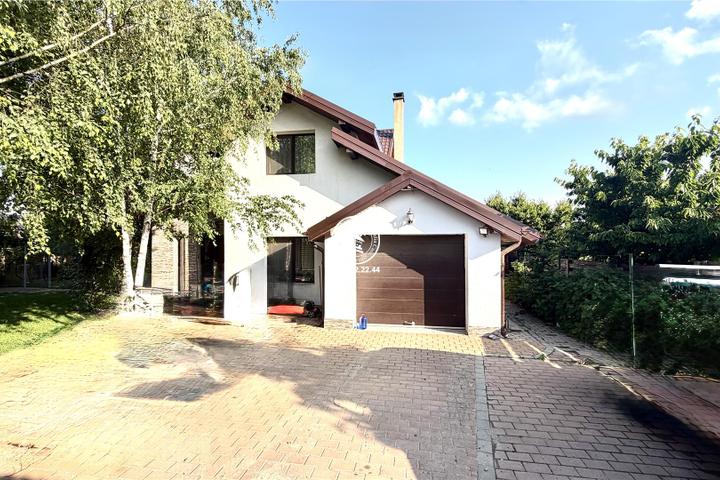 Vila - 270 m2 utili in Aroneanu cu 1000 teren