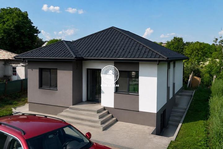 Casa cu 3 camere 400mp de vanzare in Ciurbesti - Miroslava