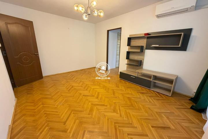 Apartament 3 camere etaj intermediar bloc fara risc - Podu Ros / Cantemir
