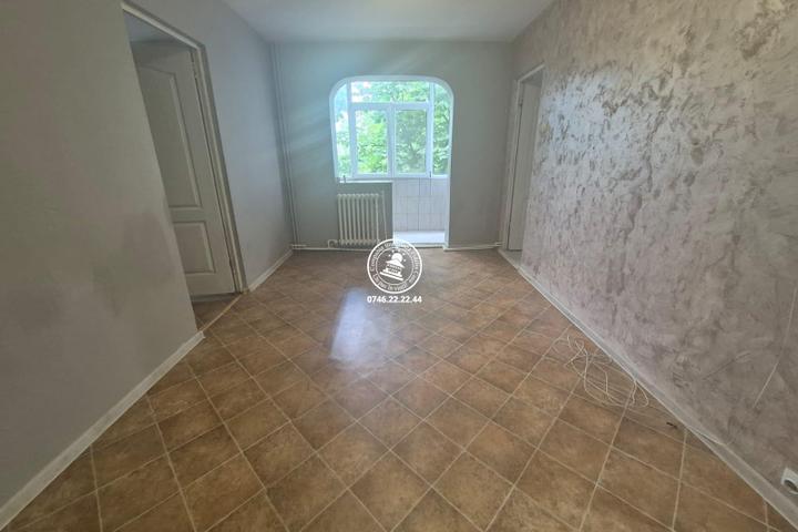 Apartament 2 camere de vanzare