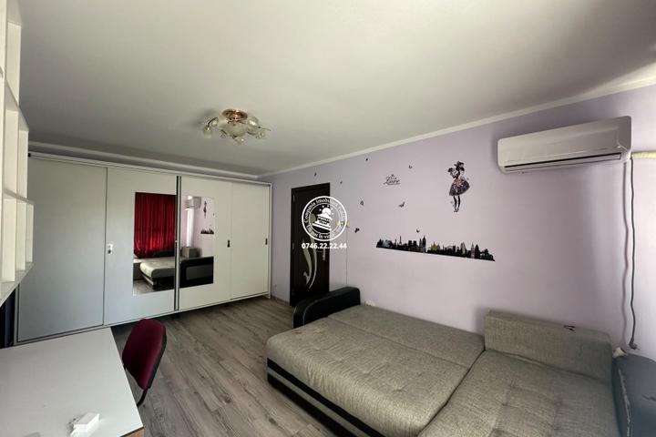 Apartament 2 camere de inchiriat semidecomandat etaj intermediar - Podu Ros